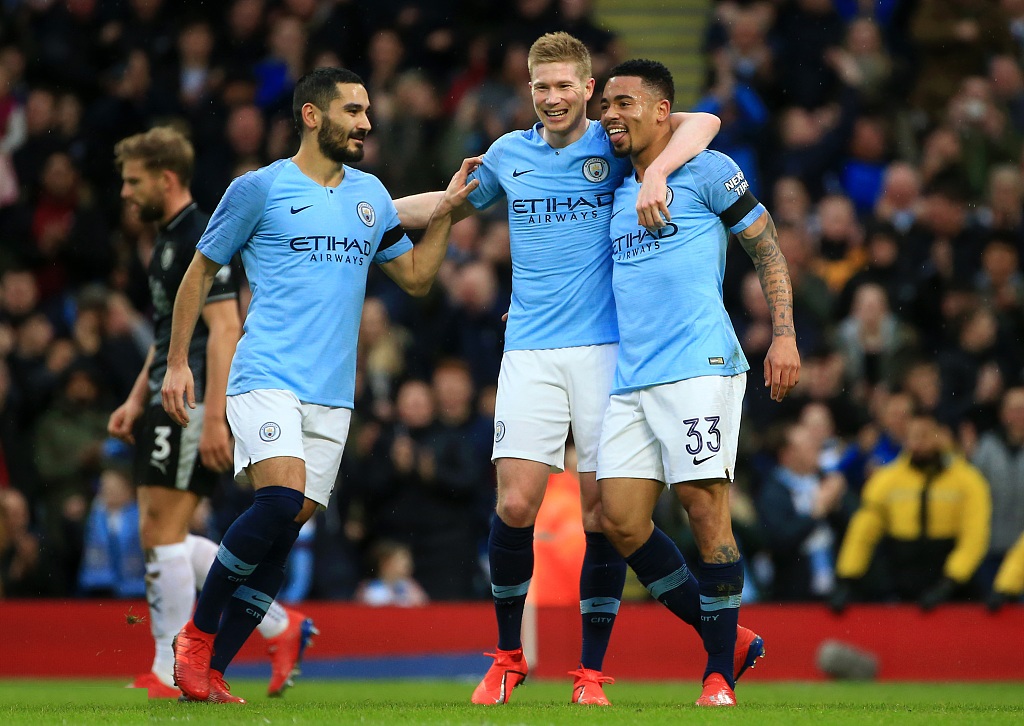 集的作品仍 集的作品仍